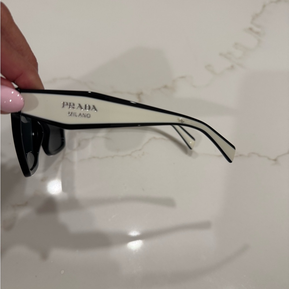 Prada Black Sunglasses for women - Picture 11 of 11